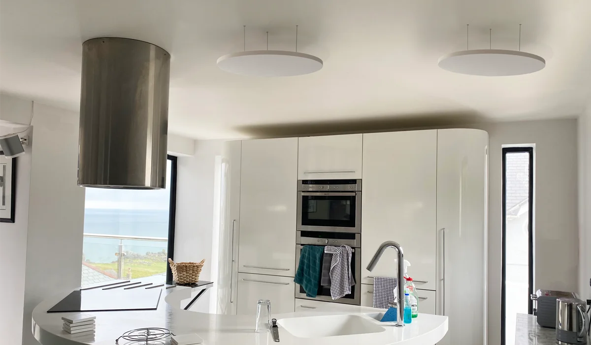 Herschel Select XLS Round White in kitchen